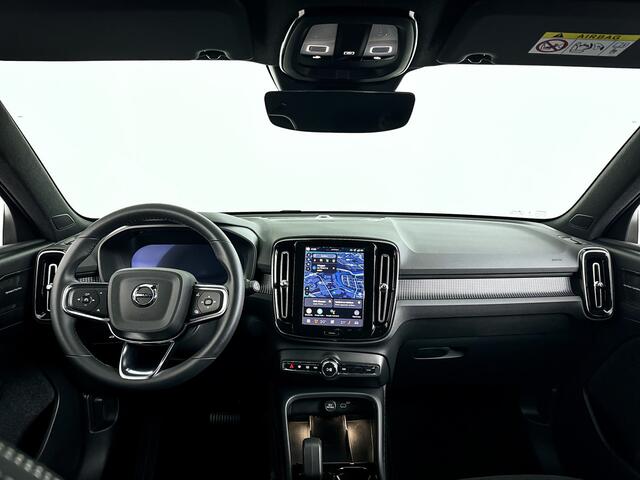 Volvo EX40 Single Motor Plus Black Edition 70 kWh | Parkeercamera | Harman Kardon | Stoel- en stuurverwarming