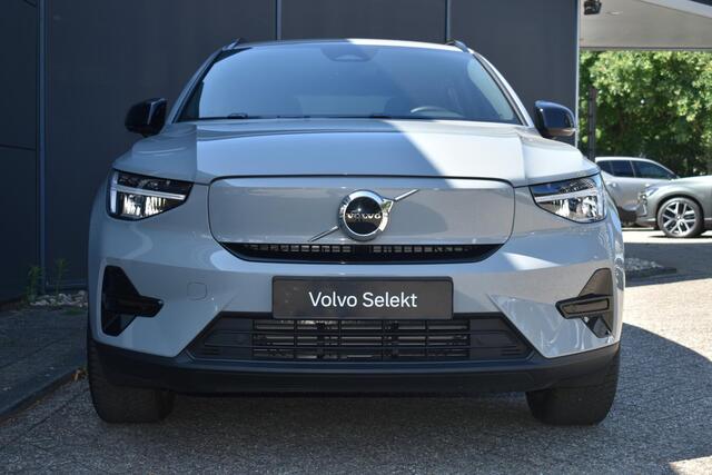 Volvo EX40 Single Motor Extended Range Plus 82 kWh | Trekhaak | Verwarmbare voorstoelen en stuurwiel | Warmtepomp | Premium audio by Harman Kardon | Apple carplay/Android auto | Keyless
