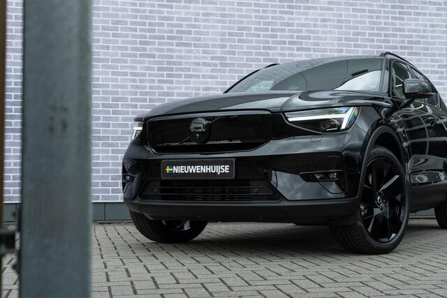 Volvo EX40 Single Motor Extended Range Plus Black Ed. 82 kWh | Warmtepomp | Pixel LED Koplampen | Harman Kardon Audio | 360 Graden Camera | Navigatie Google Maps | Cruise Control Adaptief | BLIS | Stoelverwarming | Lichtmetalen Velgen 20 inch