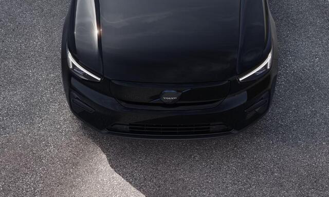 Volvo EX40 Single Motor Ext. Range 82 kWh Black Edition Ultra Europa
