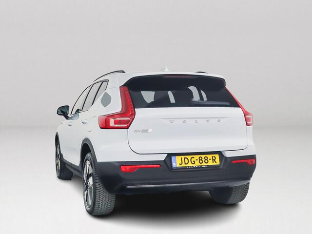 Volvo EX40 Twin Motor Performance Plus 82 kWh | SOH 100% | Parkeercamera | Harman Kardon | Stoel- en Stuurverwarming