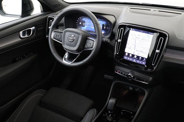 Volvo EX40 TWIN MOTOR ULTRA EUROPA 82 kWh -PANO.DAK|HARMAN/KARDON|360°CAM|LIGHTING|POWER-SEATS|PRIVACY.GLAS|20"|SoH:100%