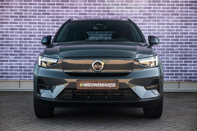 Volvo EX40 Single Motor Ext. Range Ultra Bl. Ed. Eur. 82 kWh | Harman Kardon audio | 20" | Schuif-/kanteldak | Getint Glas | Elektrische stoelverstelling | Nubuck bekleding | Adaptive Cruise Control | Dodehoekdetectie |