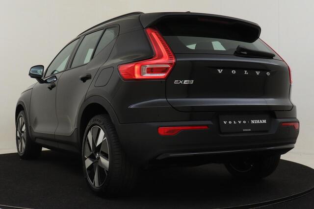 Volvo EX40 SINGLE MOTOR ESSENTIAL 70 kWh -CAMERA|CRUISE|METALLIC|DAB|CARPLAY|19"