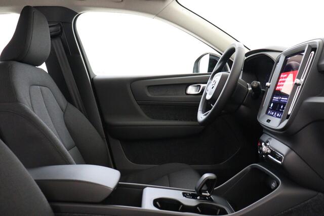 Volvo EX40 SINGLE MOTOR ESSENTIAL 70 kWh -CAMERA|CRUISE|METALLIC|DAB|CARPLAY|20"|SoH:100%