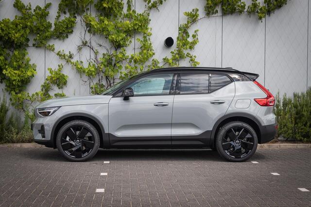 Volvo EX40 Single Motor Ext. Range Ultra Black Edition | Europa | Harman Kardon audio | 20" | Schuif-/kanteldak | Getint Glas | Elektrische stoelverstelling | Nubuck bekleding | Adaptive Cruise Control | Dodehoekdetectie |