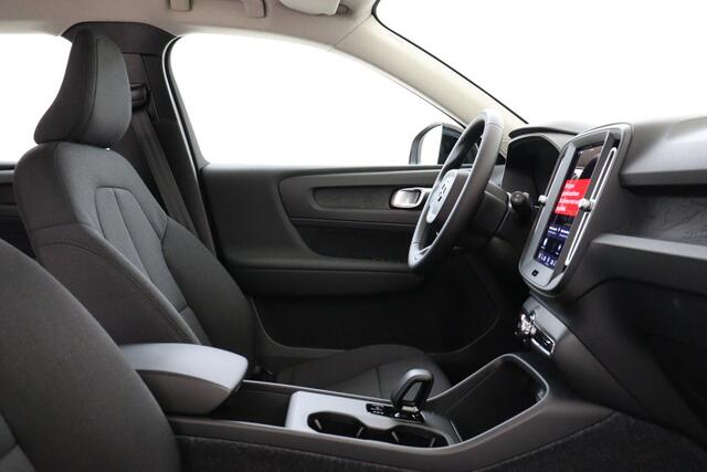 Volvo EX40 SINGLE MOTOR ESSENTIAL 70 kWh -CAMERA|CRUISE|METALLIC|DAB|CARPLAY|20"|SoH:100%