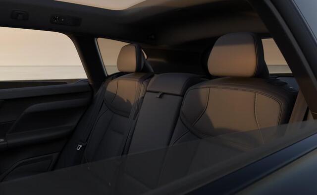 Volvo EX60 P6 Plus 83 kWh | Full Operational Lease vanaf ¤925,- per maand ! | Matrix Led | Bose Premium Audio | 15" gebogen OLED middendisplay |