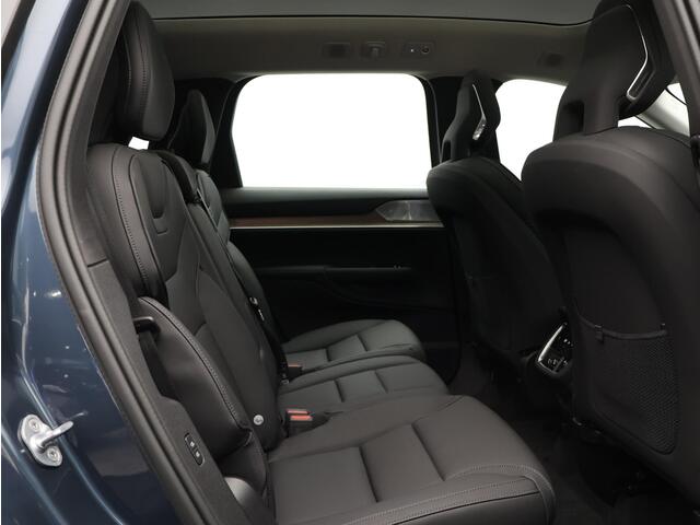 Volvo EX90 Twin Motor Ultra 7p. 111 kWh / Trekhaak / Luchtvering / Bowers & Wilkins / Massagestoelen / Head-Up Display / Climate Pack / Panoramadak / 360 Camera /