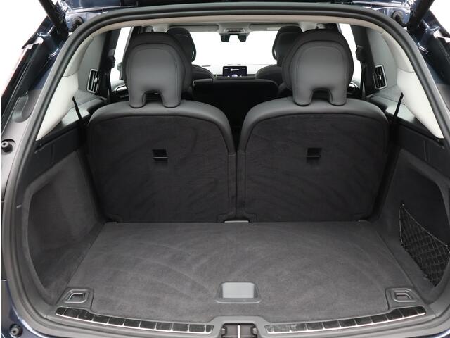 Volvo EX90 Twin Motor Ultra 7p. 111 kWh / Trekhaak / Luchtvering / Bowers & Wilkins / Massagestoelen / Head-Up Display / Climate Pack / Panoramadak / 360 Camera /