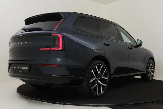 Volvo EX90 TWIN MOTOR PERFORMANCE ULTRA 6P. 106 kWh *800V!* -PANO.DAK|BOWERS&WILKINS|GEVENT.LEDER+MASSAGE|PILOT|LUCHTVERING|PRIVACY.GLAS|360°CAM|HEAD-UP DISP.|22"