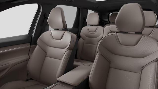 Volvo EX90 SINGLE MOTOR PLUS 7P. 92 kWh *800V!* -PANO.DAK|BOSE|GEVENT.LEDER|PILOT|ELEKTROCHROMATISCH|PRIVACY.GLAS|21"|SoH:100%