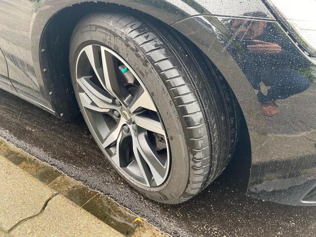 Volvo S60 2.0 B3 R-Design
