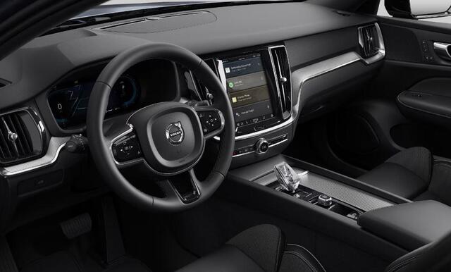 Volvo S60 B4 211PK Automaat Plus Dark / Adaptieve cruise control / Elektrische stoelen / Stoel-Stuurverwarming / Nappa Leder / Park - Pilotassist /