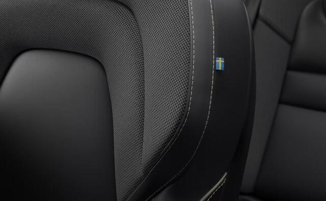 Volvo S60 B4 211PK Automaat Plus Dark / Adaptieve cruise control / Elektrische stoelen / Stoel-Stuurverwarming / Nappa Leder / Park - Pilotassist /