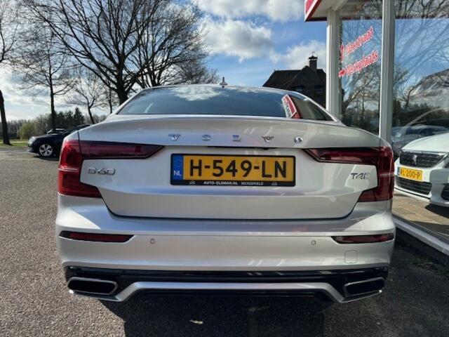 Volvo S60 2.0 T4 R-Design, Leer, Panodak, DAB