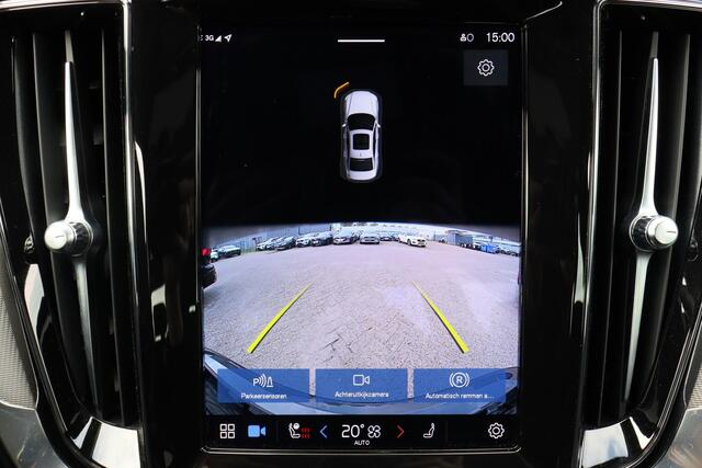 Volvo S60 Recharge T8 AWD Plus Dark - LONG RANGE - IntelliSafe Assist & Surround - Harman/Kardon audio - Adaptieve LED koplampen - Parkeercamera achter - Verwarmde voorstoelen, stuur & achterbank - Parkeersensoren voor & achter - Elektr. bedienb. voorstoelen met ge