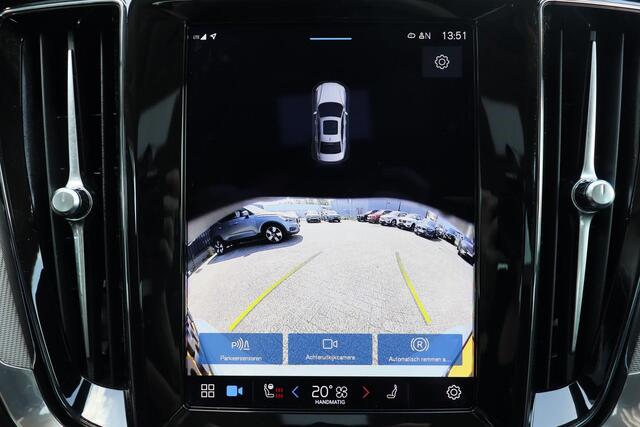 Volvo S60 B4 Plus Dark - IntelliSafe Assist & Surround - Harman/Kardon audio - Parkeercamera achter - Verwarmde voorstoelen, stuur & achterbank -