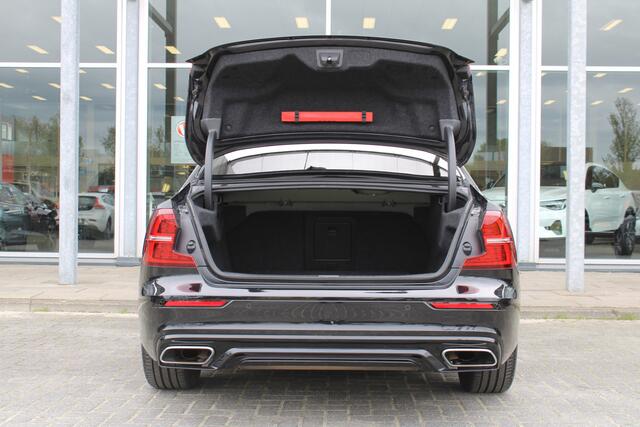 Volvo S60 T4 R-Design Trekhaak / Volvo On Call / Elek Stoel Trekhaak / Achterramen geteint