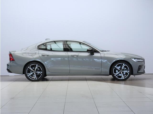 Volvo S60 2.0 B4 Plus Dark / Elektrisch Verstelbare Stoelen / Harman Kardon / Lederen Bekleding / Adaptive Cruise / BLIS / Apple Car Play /