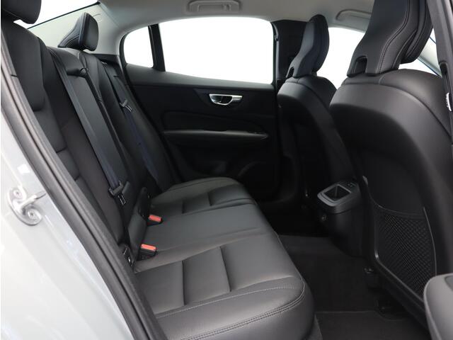 Volvo S60 2.0 B4 Plus Dark / Elektrisch Verstelbare Stoelen / Harman Kardon / Lederen Bekleding / Adaptive Cruise / BLIS / Apple Car Play /