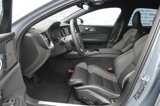 Volvo S60 Recharge T6 AWD Plus Dark Long Range | Harman Kardon | 19" LM velgen | Sportstoelen | Adaptive Cruise | BLIS