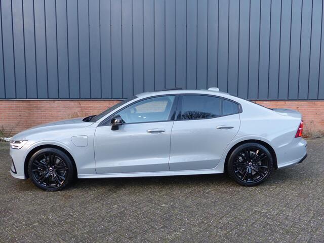 Volvo S60 T8 AWD Ultimate Dark |Styling kit| Polestar Tuning|