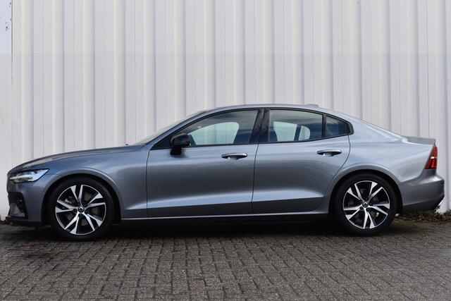Volvo S60 T4 Automaat R-Design | Adaptieve cruise control | verwarmbare voorstoelen | Park Assist Line |