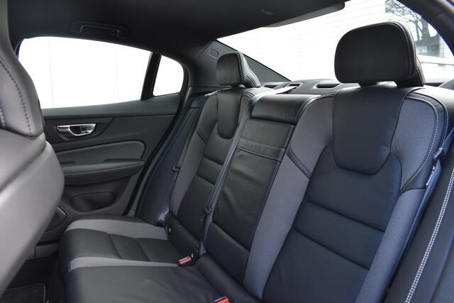 Volvo S60 T4 Automaat R-Design | Adaptieve cruise control | verwarmbare voorstoelen | Park Assist Line |