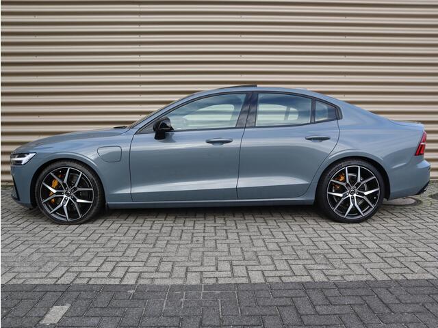 Volvo S60 2.0 T8 AWD Polestar Engineered | Full Options| Bowers & Wilkins Audio| Schuif-/ kanteldak| Head-up Display| Stoelverwarming voor + achter| Stuurwielverwarming| 20'' Ijzergesmeden velgen| Geluidsisolerend glas|