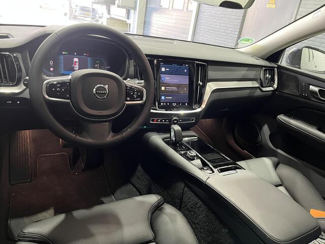 Volvo S60 2.0 Recharge T8 AWD Plus Dark | Panoramadak | 360 Camera | ACC | BLIS | Harman/Kardon | Stoel+Stuurverwarming