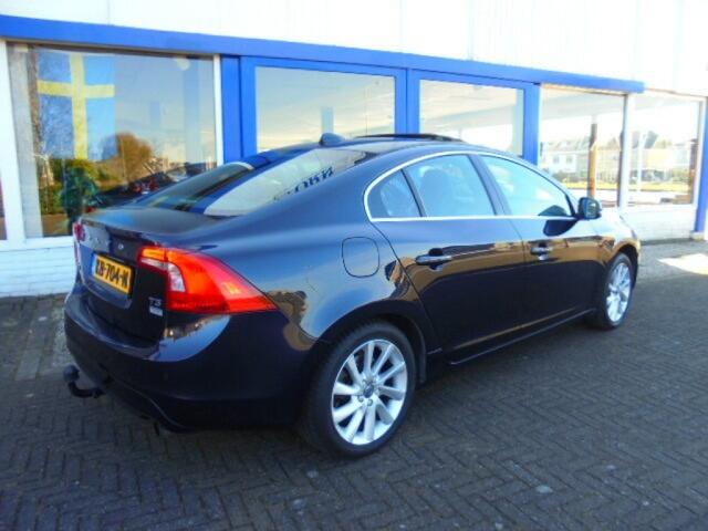 Volvo S60 1.5 T3 SUMMUM,AUT,LEDER,TREKH,1E EIG,ORG NL, NW STAAT!