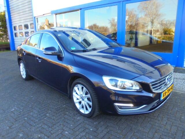 Volvo S60 1.5 T3 SUMMUM,AUT,LEDER,TREKH,1E EIG,ORG NL, NW STAAT!