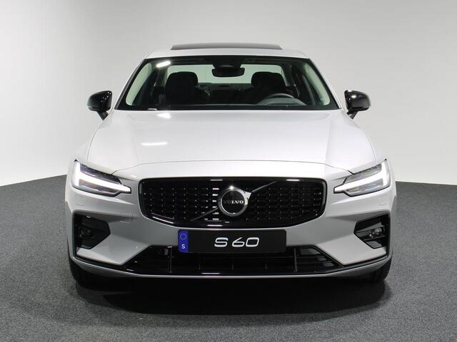 Volvo S60 2.0 B4 Ultimate Dark | Panoramisch schuifdak | Camera | Stoel/Stuurverwarming