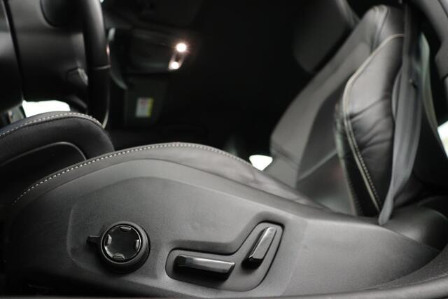 Volvo S60 2.0 T4 R-Design | Trekhaak | Stoelverwarming | Carplay | Adaptive cruise | Keyless | Navigatie | Contourstoelen | Full LED