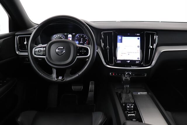 Volvo S60 2.0 T4 211 PK Aut. R-Design 19' LMV Leder Memory Camera Carplay