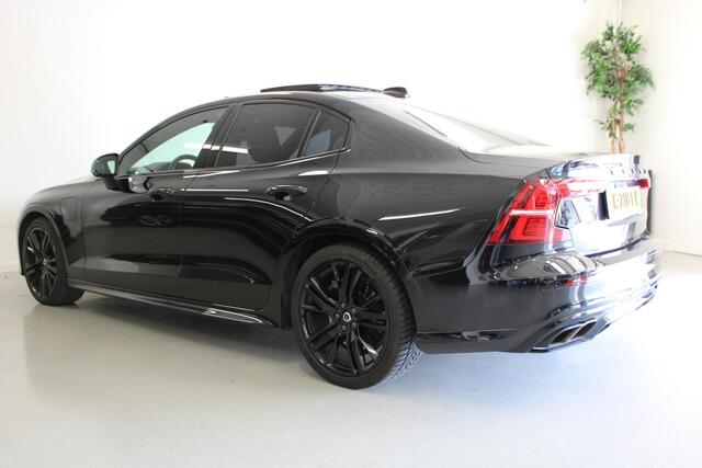 Volvo S60 2.0 Recharge T8 AWD R-Design | HARMANKARDON | PANO-DAK | CLIMA | STOEL+STUUR-VERW | ACC | CAM | PDC-V/A | LED |