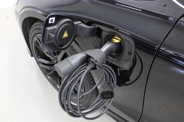Volvo S60 2.0 Recharge T8 AWD R-Design | HARMANKARDON | PANO-DAK | CLIMA | STOEL+STUUR-VERW | ACC | CAM | PDC-V/A | LED |