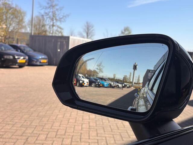 Volvo S60 2.0 B4 Plus Dark | Panoramisch schuif/kanteldak | Harman Kardon | Stoel & stuur verwarming | Adaptieve Cruise Control |