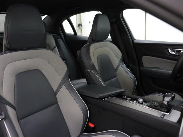 Volvo S60 T4 210 pk Automaat R-Design / Adapt. Cruise / BLIS / Polestar / Elektr. Stoelen / Harman&Kardon / Schakelpaddles / 19'' / Stoel + Stuurw. Verwarming / PDC + Camera / Mistlampen /