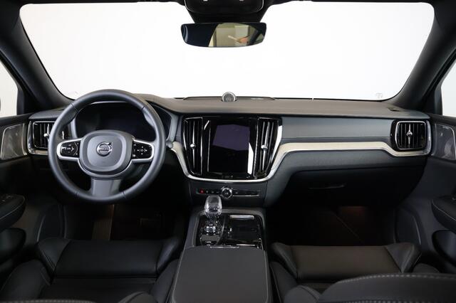 Volvo S60 2.0 Recharge T8 AWD Ultimate Dark - Pano - B en W - 360 Graden