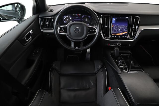 Volvo S60 T6 AWD TWIN ENGINE R-DESIGN -PANO.DAK|POWER-SEAT|EXTERIEUR.STYLING|TREKHAAK|19"|BLIS
