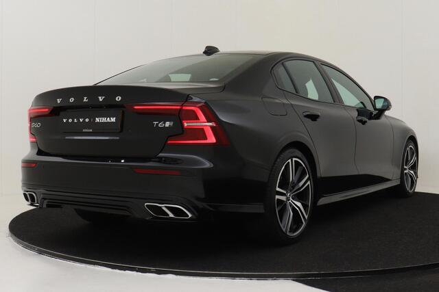 Volvo S60 T6 AWD TWIN ENGINE R-DESIGN -PANO.DAK|POWER-SEAT|EXTERIEUR.STYLING|TREKHAAK|19"|BLIS