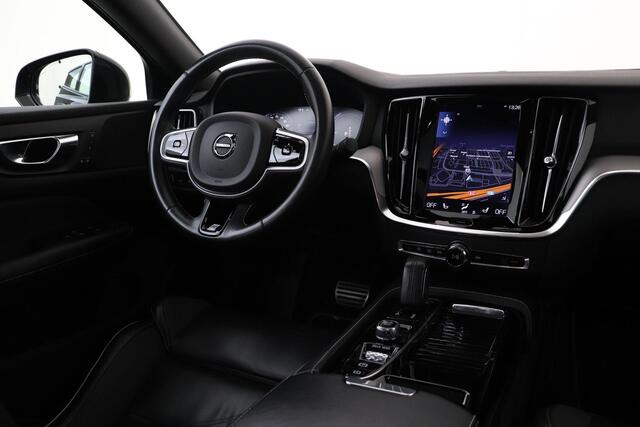 Volvo S60 T6 AWD TWIN ENGINE R-DESIGN -PANO.DAK|POWER-SEAT|EXTERIEUR.STYLING|TREKHAAK|19"|BLIS