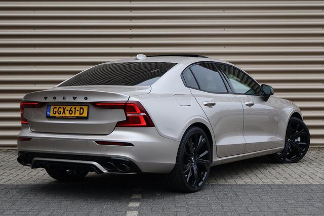 Volvo S60 Recharge T6 AWD Ultimate Dark | HEICO PAKKET | UNIEK | PANORAMADAK | PILOT ASSIST