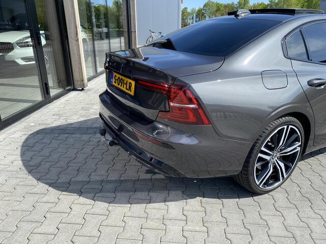Volvo S60 2.0 B4 Plus Dark Pano/ACC/thk/Cam/LED