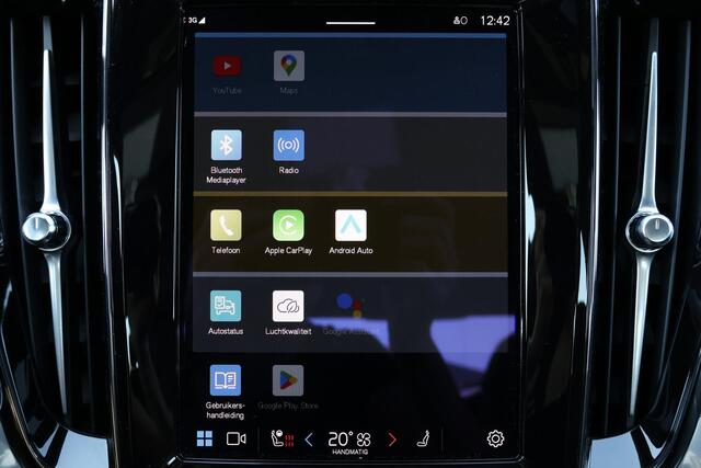 Volvo S60 Recharge T8 AWD Ultimate Dark - LONG RANGE - Panorama/schuifdak - IntelliSafe Assist & Surround - 360º Camera - Bowers & Wilkins audio - Adaptieve LED koplampen - Verwarmde voorstoelen, stuur & achterbank - Parkeersensoren voor & achter - Elektr. bedienb.