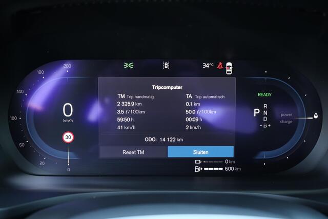 Volvo S60 Recharge T8 AWD Ultimate Dark - LONG RANGE - Panorama/schuifdak - IntelliSafe Assist & Surround - 360º Camera - Bowers & Wilkins audio - Adaptieve LED koplampen - Verwarmde voorstoelen, stuur & achterbank - Parkeersensoren voor & achter - Elektr. bedienb.