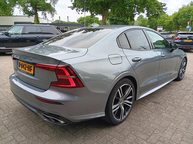 Volvo S60 2.0 T4 R-Design|PANO|HARMAN KARDON|AUTOMAAT|1ste Eig