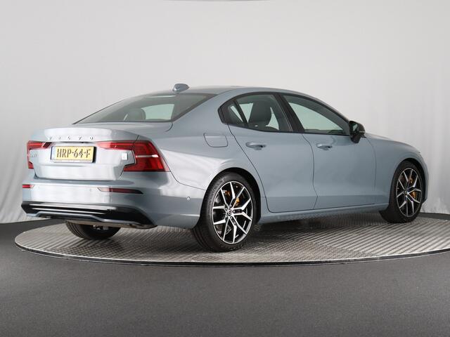 Volvo S60 2.0 T8 AWD Polestar Engineered (Pano / B&W / 360 Camera / Head up)